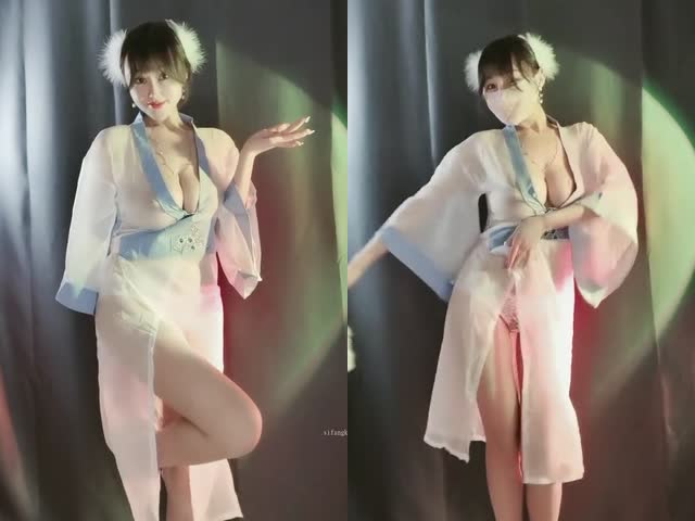 热舞女王,G奶女神舞柒,各种漂亮服饰,激情热舞