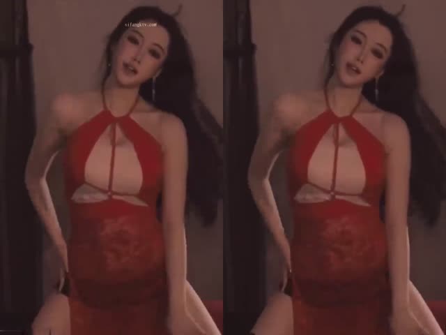 【斗鱼】精品女神【阿水】土豪定制，特写抖臀，好骚 