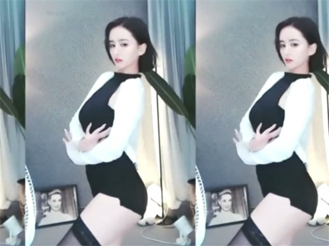 【虎牙主播】高颜值完美身材【中国蓝-月月王】妩媚舞蹈