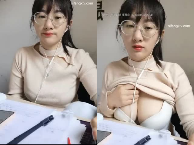 贵在真实，文科生毕业的四眼美女老师