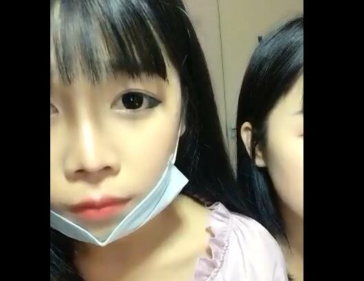 高颜值大乳晕美女主播姐妹花双人全裸秀