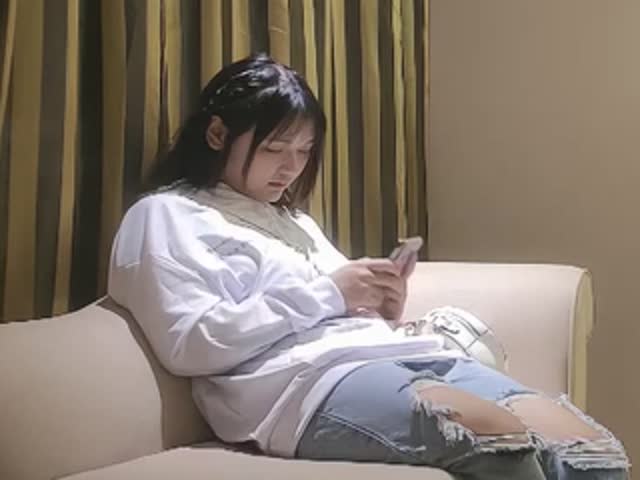 超清设备偷拍,高端外围场,小马哥约操甜美学生妹