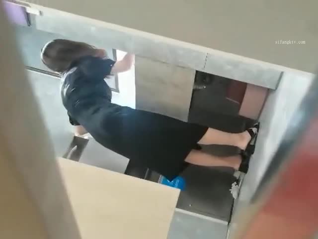 《牛人大胆CP 精品》模仿岛国大神潜入商场