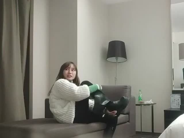 这对奶子真是给力,颜值高明星脸,外围女神场