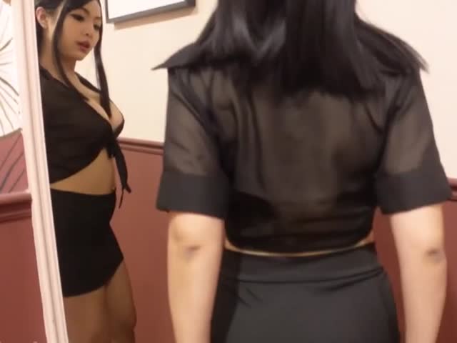 秘书让她的老板内射她