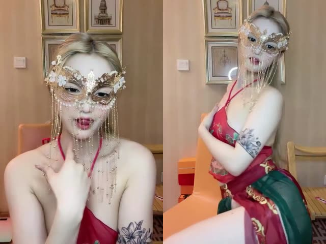 异域风情面罩美女！情趣肚兜布群！