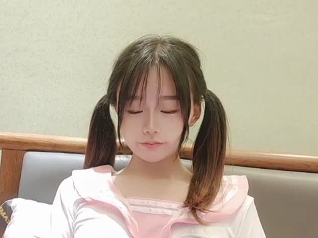 极品美貌萝莉表妹的情色勾引