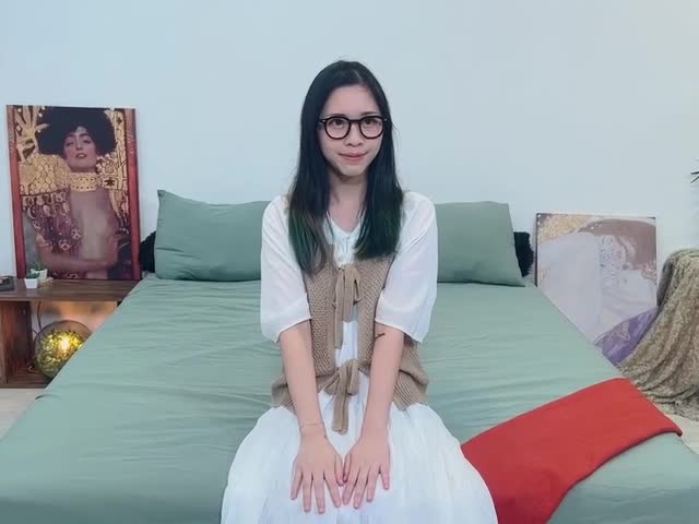 极品气质白虎粉穴女孩