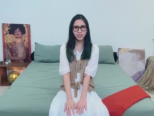 极品气质白虎粉穴女孩Amy