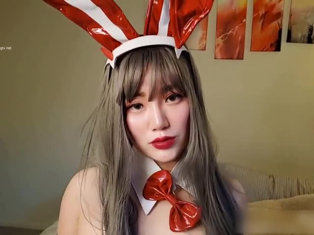 NicoLove性感兔女郎,骑乘后入无套内射