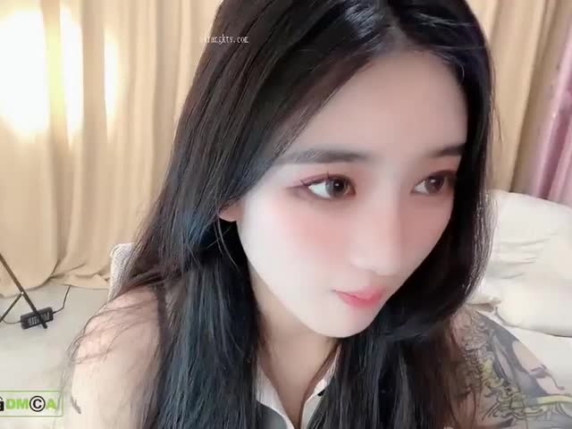 【stripchat精品】人气女神【qing_qq】最新整合大秀直播8