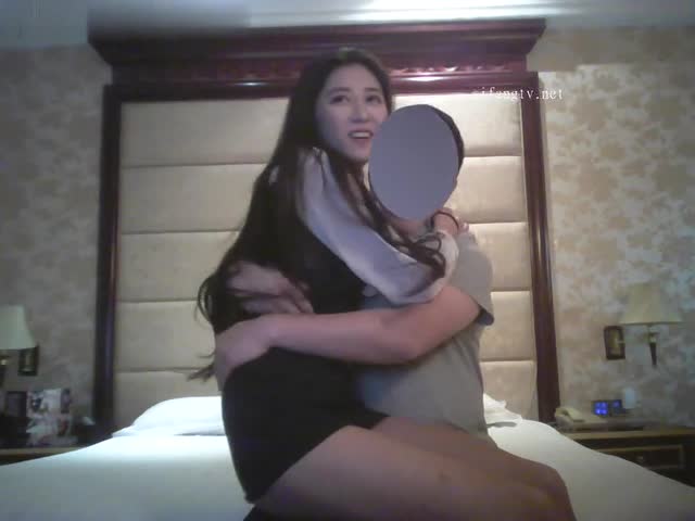 逛会所兼职私钟约炮168cm极品甜美长腿小秘书