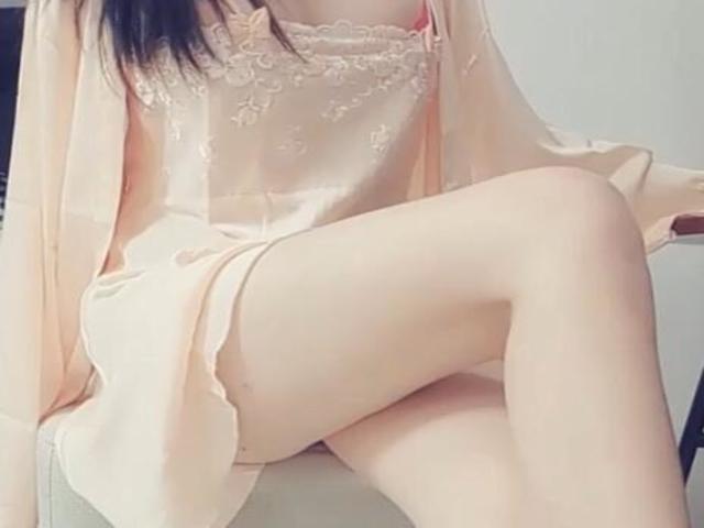 网红尤物女神麻酥酥,睡衣诱惑