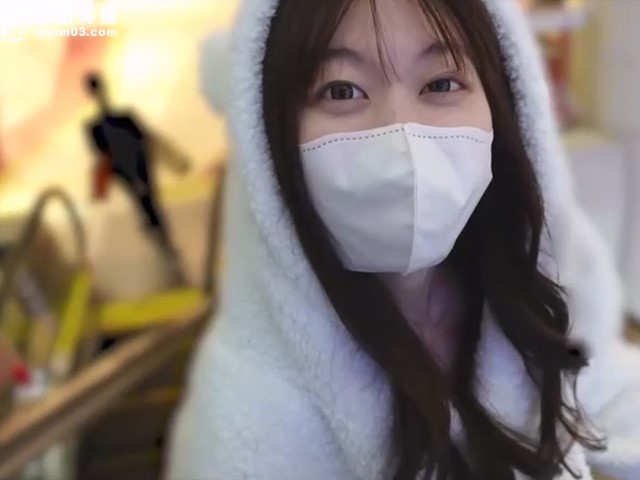 扣扣传媒✿ 性欲超强の萝莉女友 Cola酱