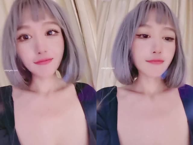 苗窕大奶骚骚淫声荡语撩骚互动,上位坐骑道具操逼…