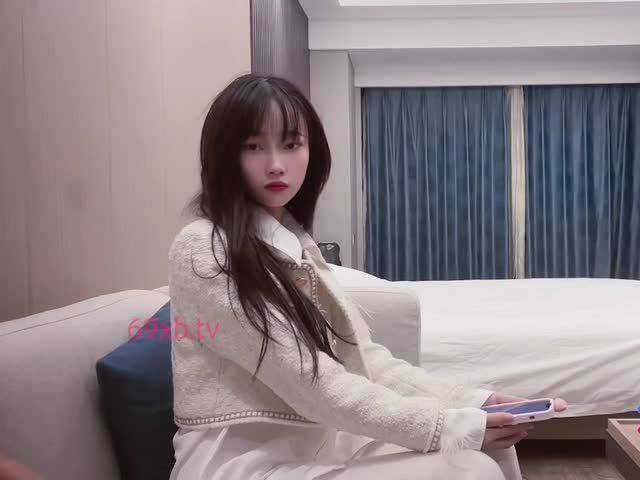 探花酒店约操高颜值美院兼职大学生