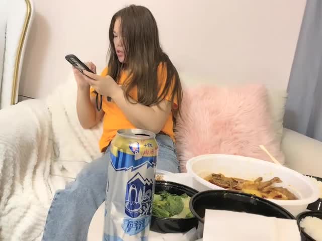 约炮达人出征良家肥臀少妇,吃饱喝足激情开操…