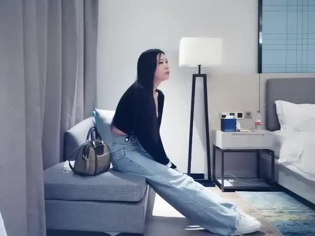 全国探花约了个丰满长发妹子啪啪