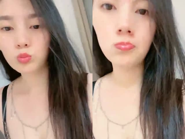 黑丝肥臀饥渴欲姐和狼友激情啪啪…