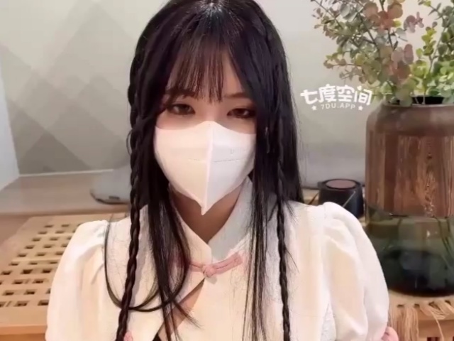 QDOG-012旗袍装蜜桃臀尤物- 小敏儿