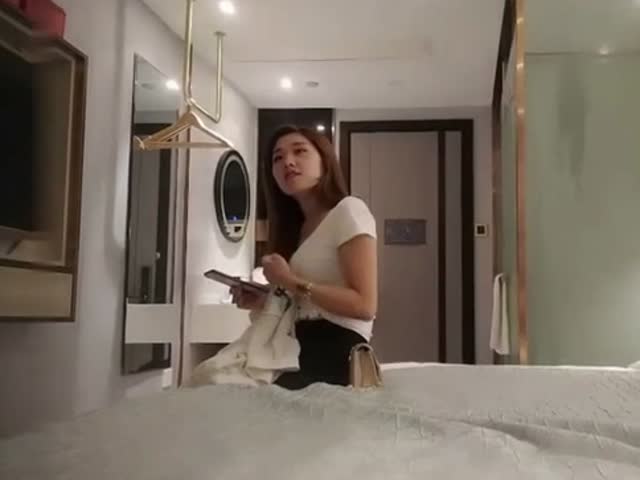 黄先生最喜欢的学妹,高颜值女神,苗条美腿小姐姐