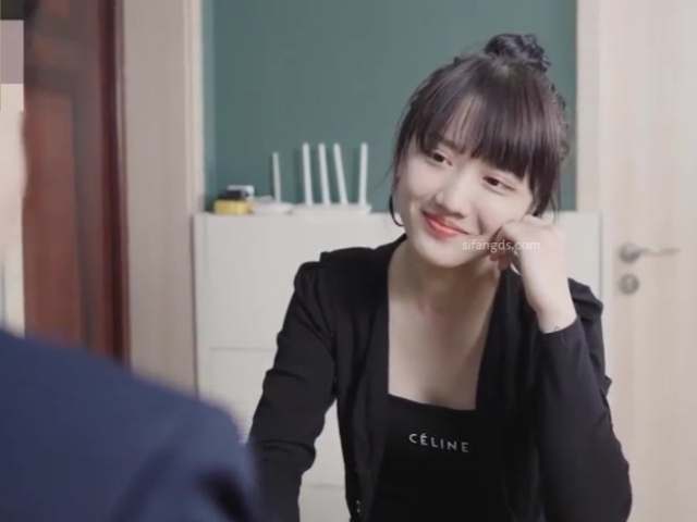 星空传媒XKG172逮住机会顺势强上兄弟貌美的嫩妻-苏小沫