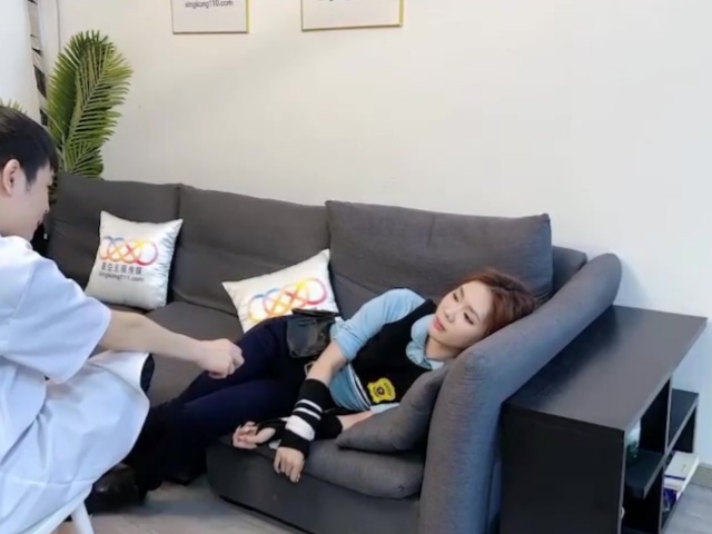 星空传媒XK8172兔子警官查案惨遭凌辱-郝甜