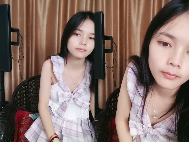 我恋爱了,很纯的校花,19纯情女大,咪咪好挺好圆