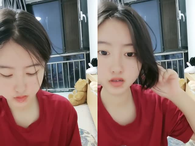 重磅推荐盒盒G奶校花宿舍道具自慰一插白浆直流