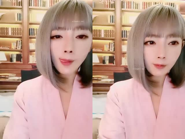 肥臀爆乳小姐姐淫声荡语撩骚互动,近拍掰穴玩奶摇摆卖骚玩弄粉穴…