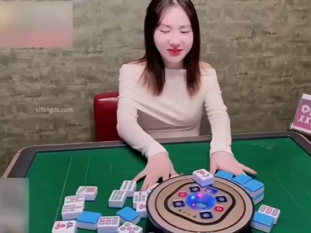 香蕉秀xjx0067赌债肉尝体验肉体和金钱的双重快乐-白鹿