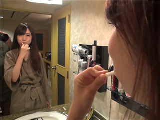 富二代高价约啪三线小明星