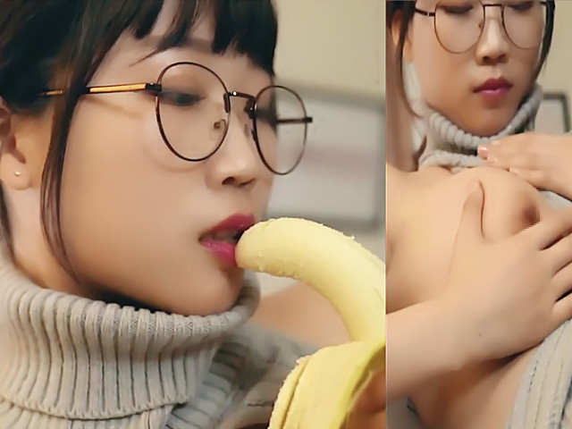 香蕉鮮奶油浓密亲吮-宁静